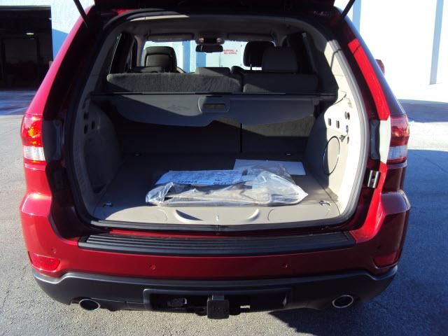 Jeep Grand Cherokee 2011 photo 2