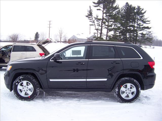 Jeep Grand Cherokee 2011 photo 1