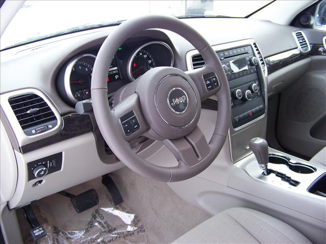 Jeep Grand Cherokee 2011 photo 3