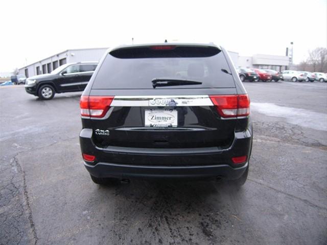 Jeep Grand Cherokee 2011 photo 4