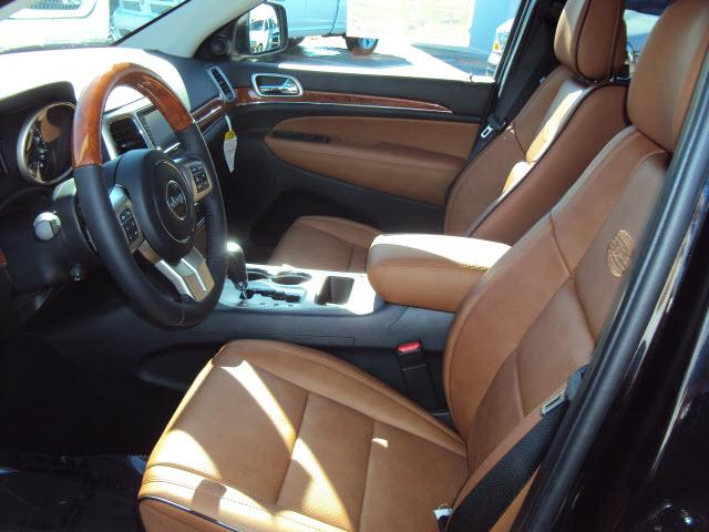 Jeep Grand Cherokee 2011 photo 4