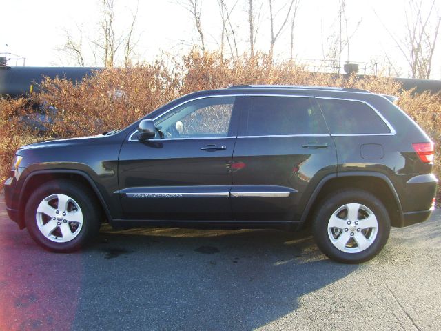 Jeep Grand Cherokee 2011 photo 1