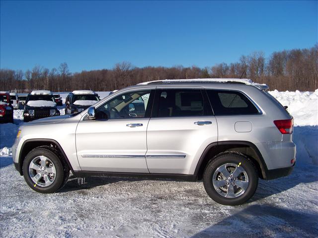 Jeep Grand Cherokee 2011 photo 1