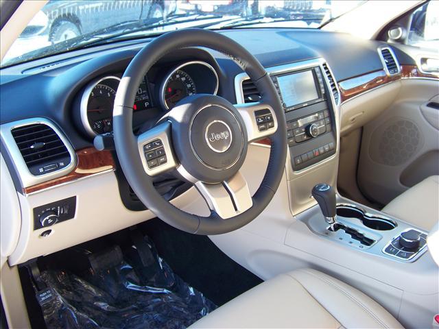 Jeep Grand Cherokee 2011 photo 3