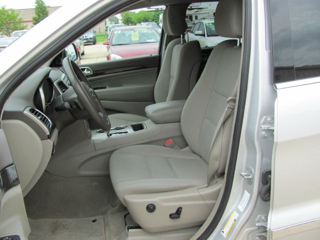 Jeep Grand Cherokee Base W/nav.sys SUV