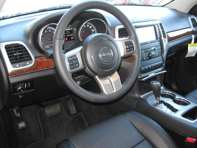 Jeep Grand Cherokee 2011 photo 1