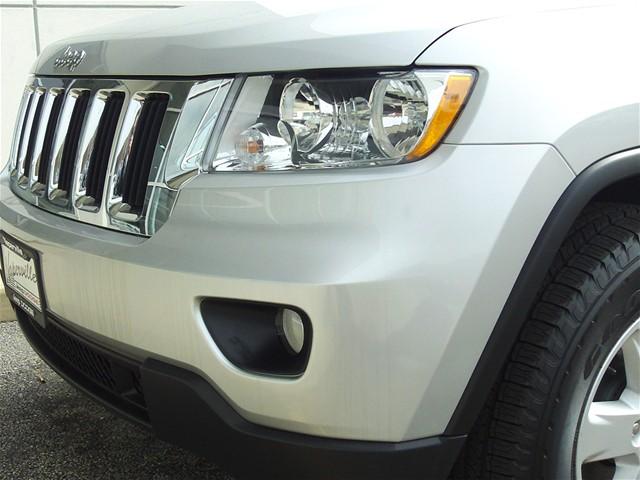 Jeep Grand Cherokee 2011 photo 2