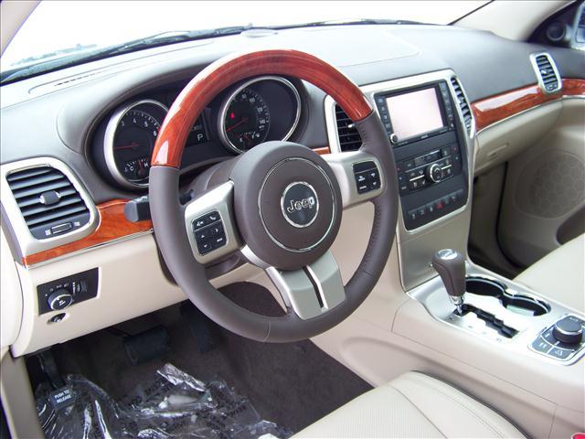 Jeep Grand Cherokee 2011 photo 5