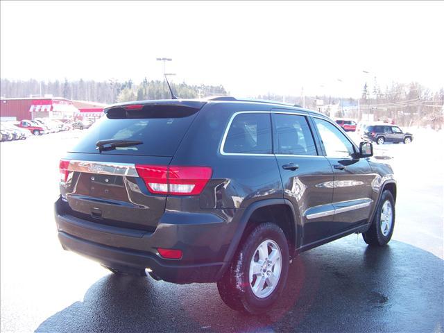 Jeep Grand Cherokee 2011 photo 2
