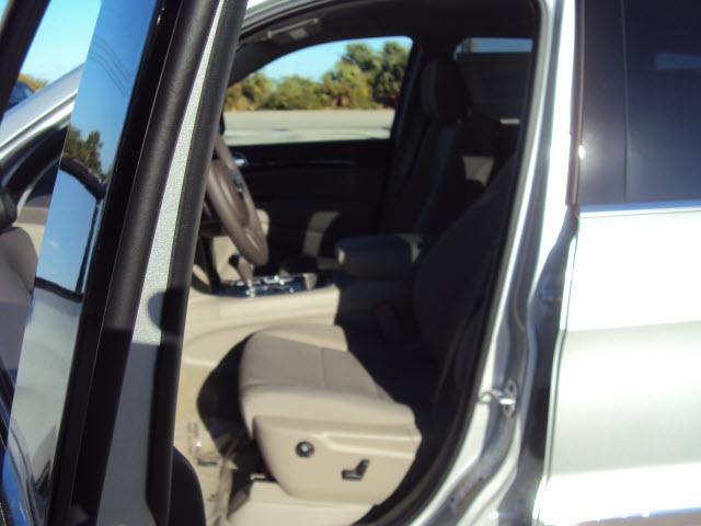 Jeep Grand Cherokee 2011 photo 4