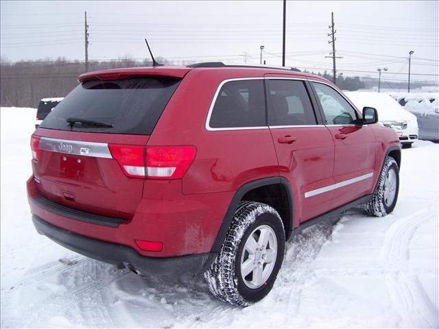 Jeep Grand Cherokee 2011 photo 2