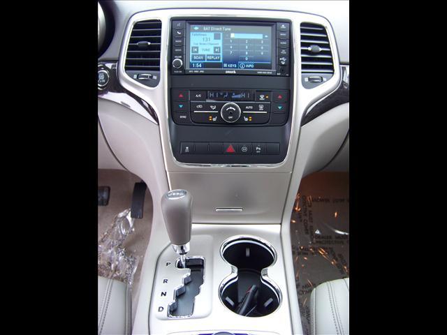 Jeep Grand Cherokee 2011 photo 4