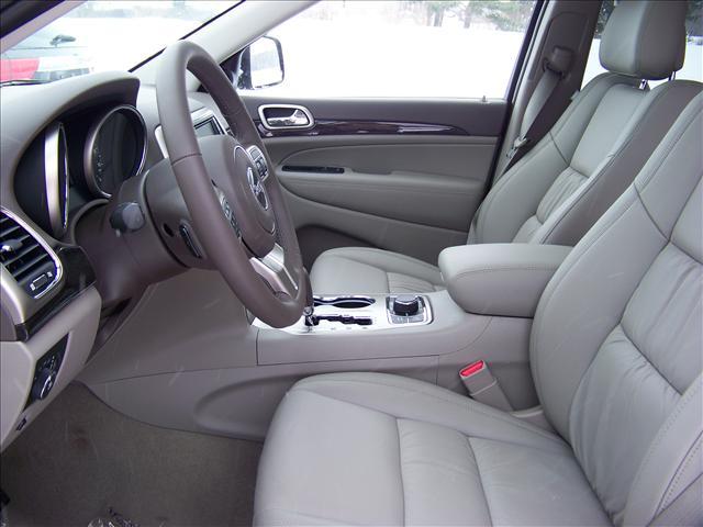 Jeep Grand Cherokee 2011 photo 5