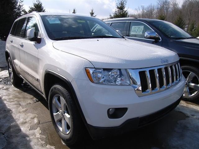 Jeep Grand Cherokee 2011 photo 2