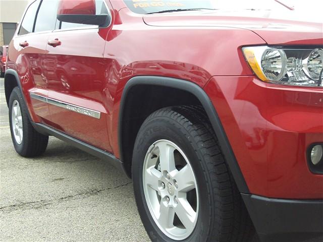 Jeep Grand Cherokee 2011 photo 2