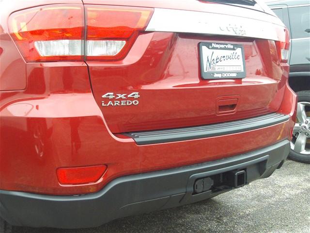 Jeep Grand Cherokee 2011 photo 4