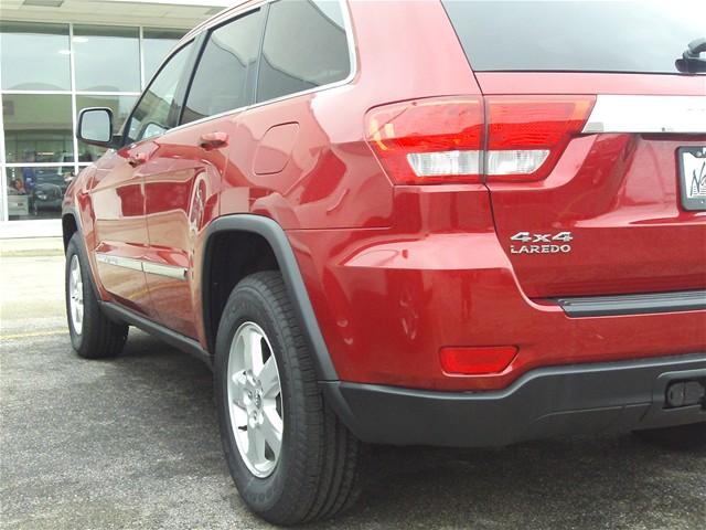 Jeep Grand Cherokee 2011 photo 5