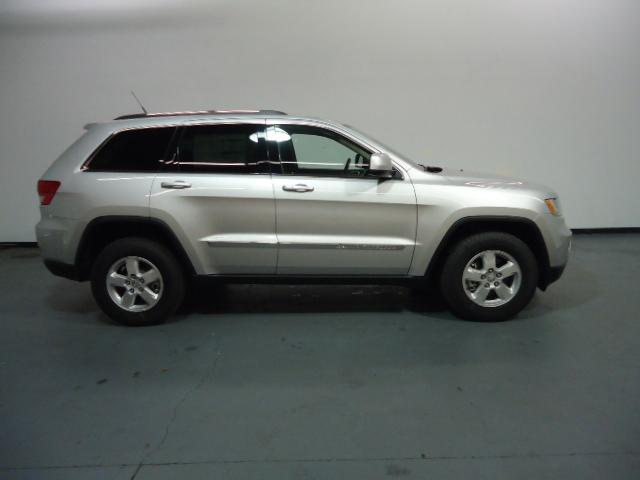 Jeep Grand Cherokee 2011 photo 4