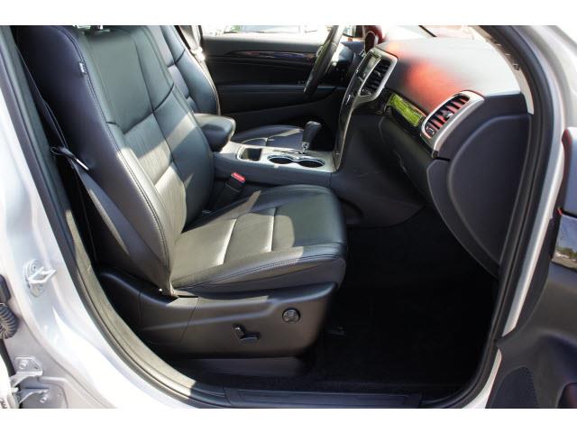 Jeep Grand Cherokee 2011 photo 16