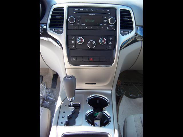 Jeep Grand Cherokee 2011 photo 4