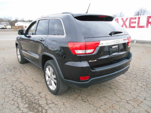 Jeep Grand Cherokee 2011 photo 1