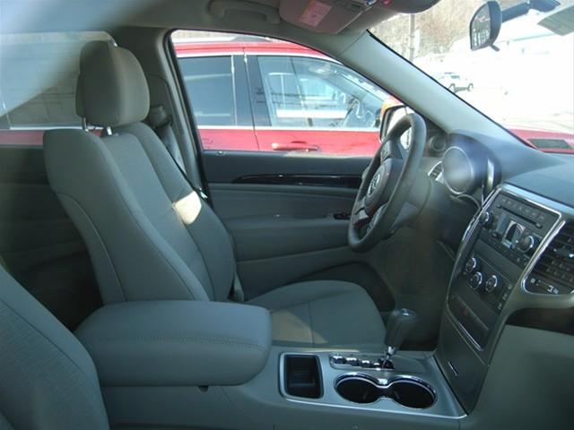 Jeep Grand Cherokee 2011 photo 3