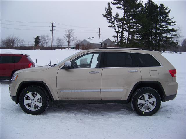Jeep Grand Cherokee 2011 photo 1