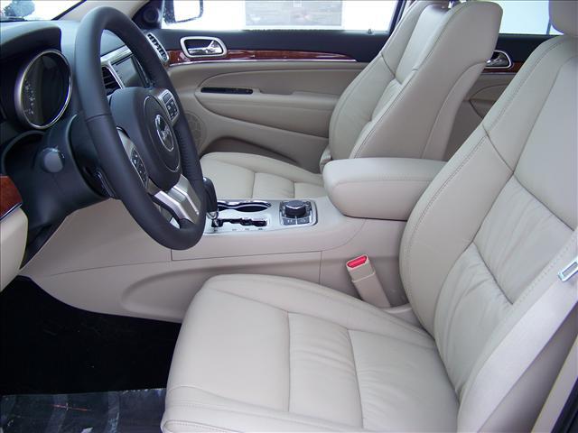 Jeep Grand Cherokee 2011 photo 5