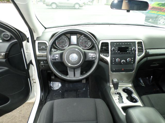 Jeep Grand Cherokee Base W/nav.sys SUV
