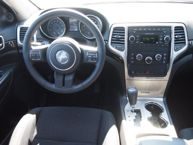 Jeep Grand Cherokee 2012 photo 1