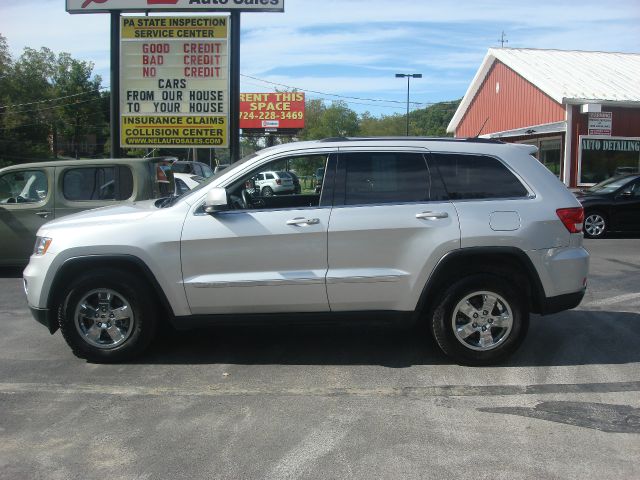 Jeep Grand Cherokee Base W/nav.sys SUV