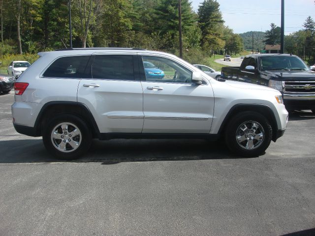 Jeep Grand Cherokee 2012 photo 2