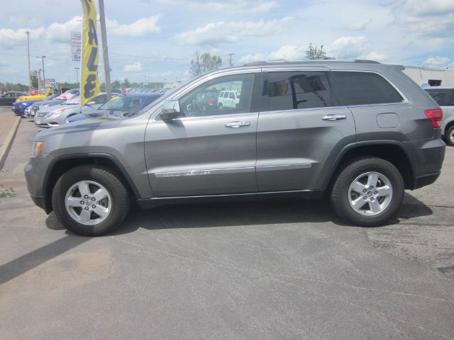 Jeep Grand Cherokee Base W/nav.sys SUV