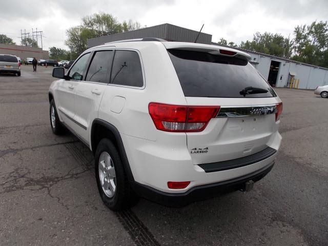 Jeep Grand Cherokee 2012 photo 2