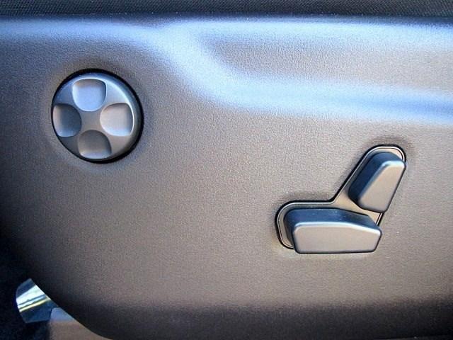 Jeep Grand Cherokee 2012 photo 17