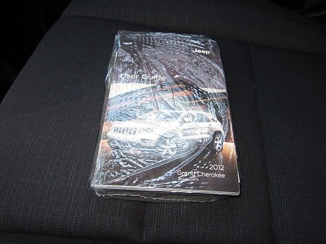 Jeep Grand Cherokee 2012 photo 18