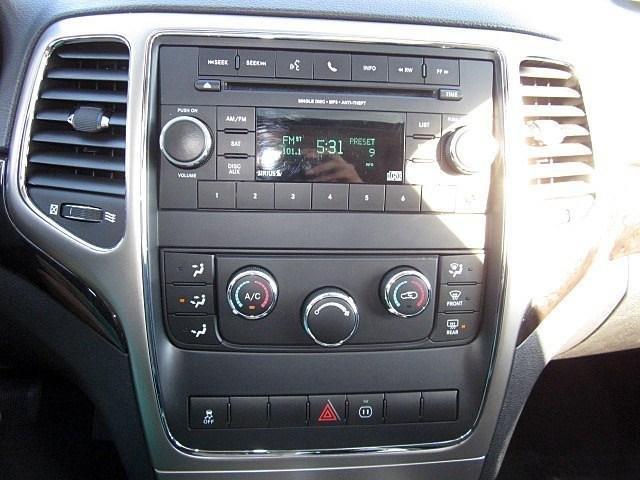 Jeep Grand Cherokee 2012 photo 20