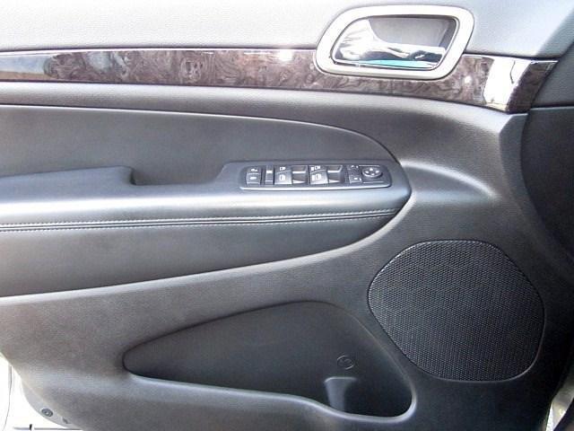 Jeep Grand Cherokee 2012 photo 6