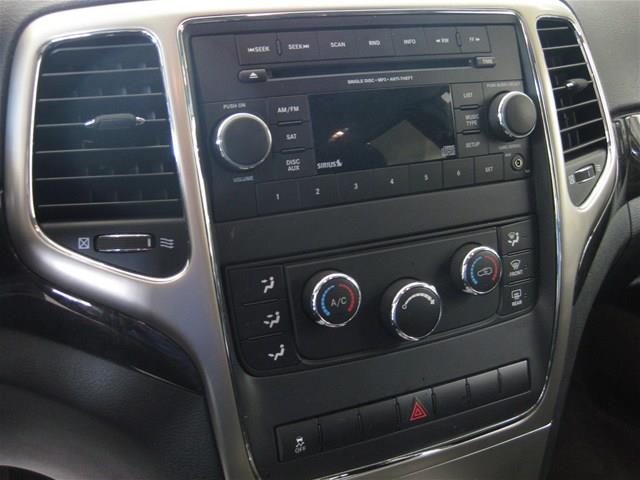 Jeep Grand Cherokee LS SUV