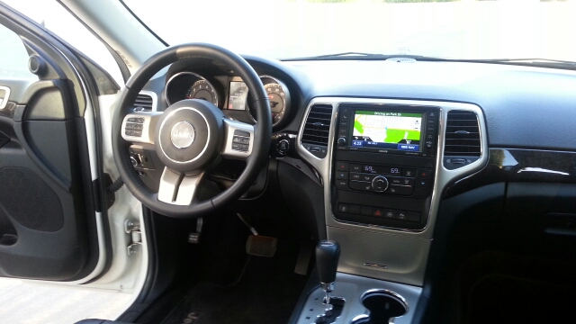 Jeep Grand Cherokee 2012 photo 1