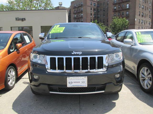 Jeep Grand Cherokee LS Flex Fuel 4x4 This Is One Of Our Best Bargains SUV