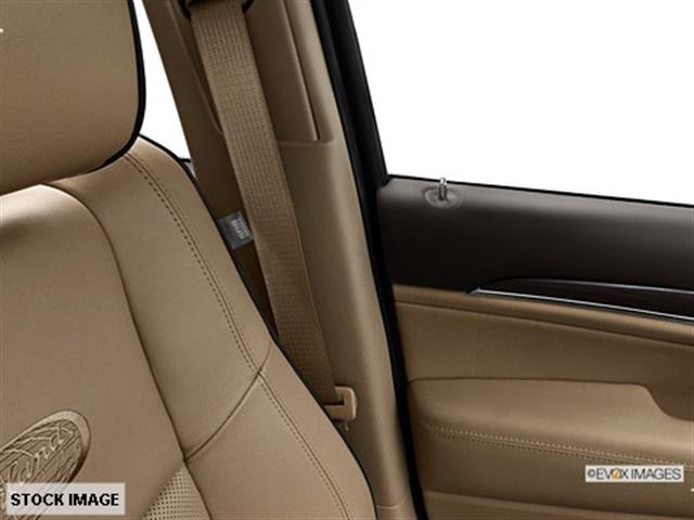 Jeep Grand Cherokee 323i Automatic Sedan SUV