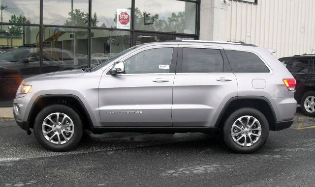 Jeep Grand Cherokee 2014 photo 2