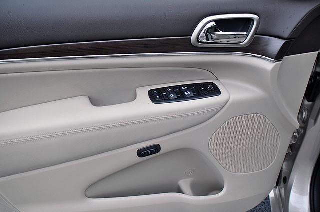 Jeep Grand Cherokee 2014 photo 15