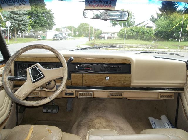 Jeep Grand Wagoneer 1990 photo 1