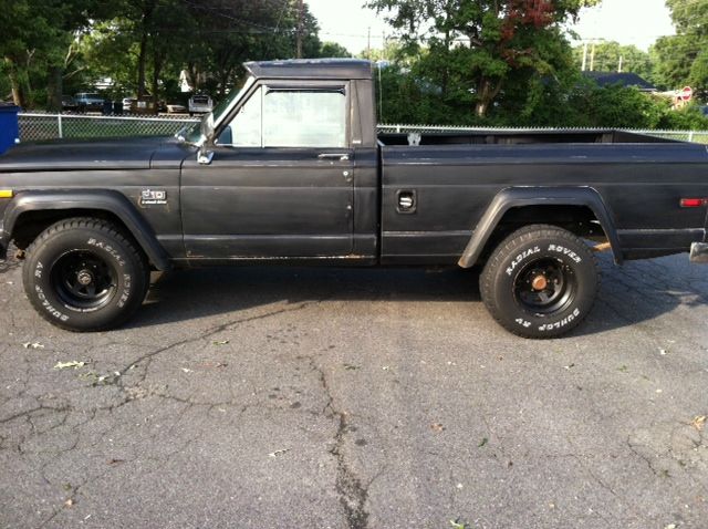 Jeep J10 Pickup 1978 photo 2