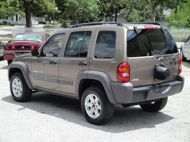 Jeep Liberty 2002 photo 2