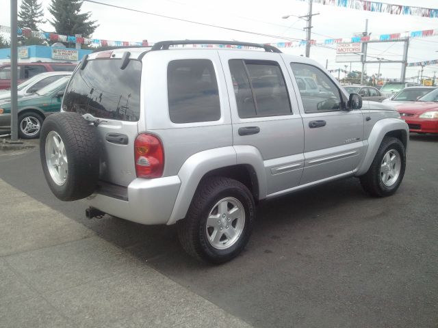 Jeep Liberty 2002 photo 4