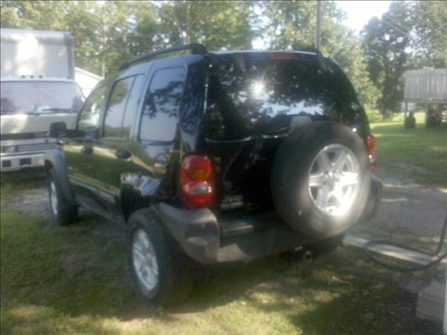 Jeep Liberty 2002 photo 1