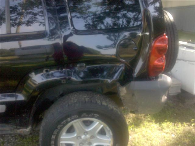 Jeep Liberty 2002 photo 2